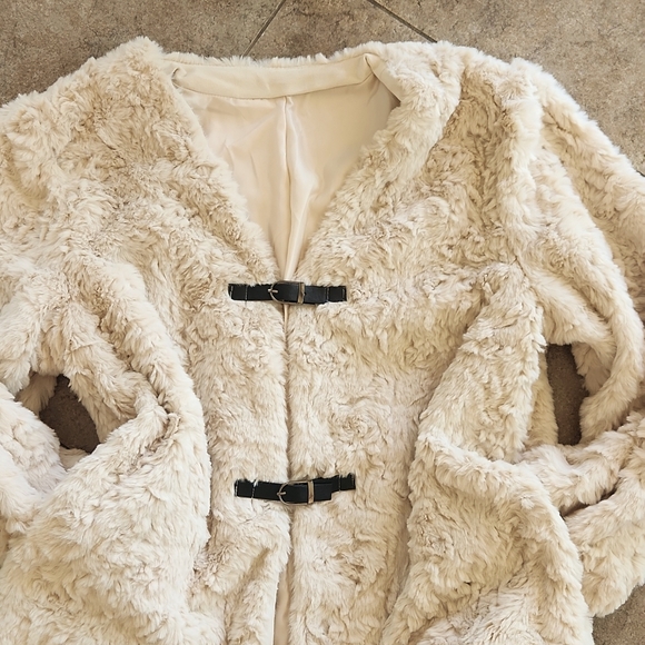 NWOT..Jacket - Picture 2 of 10